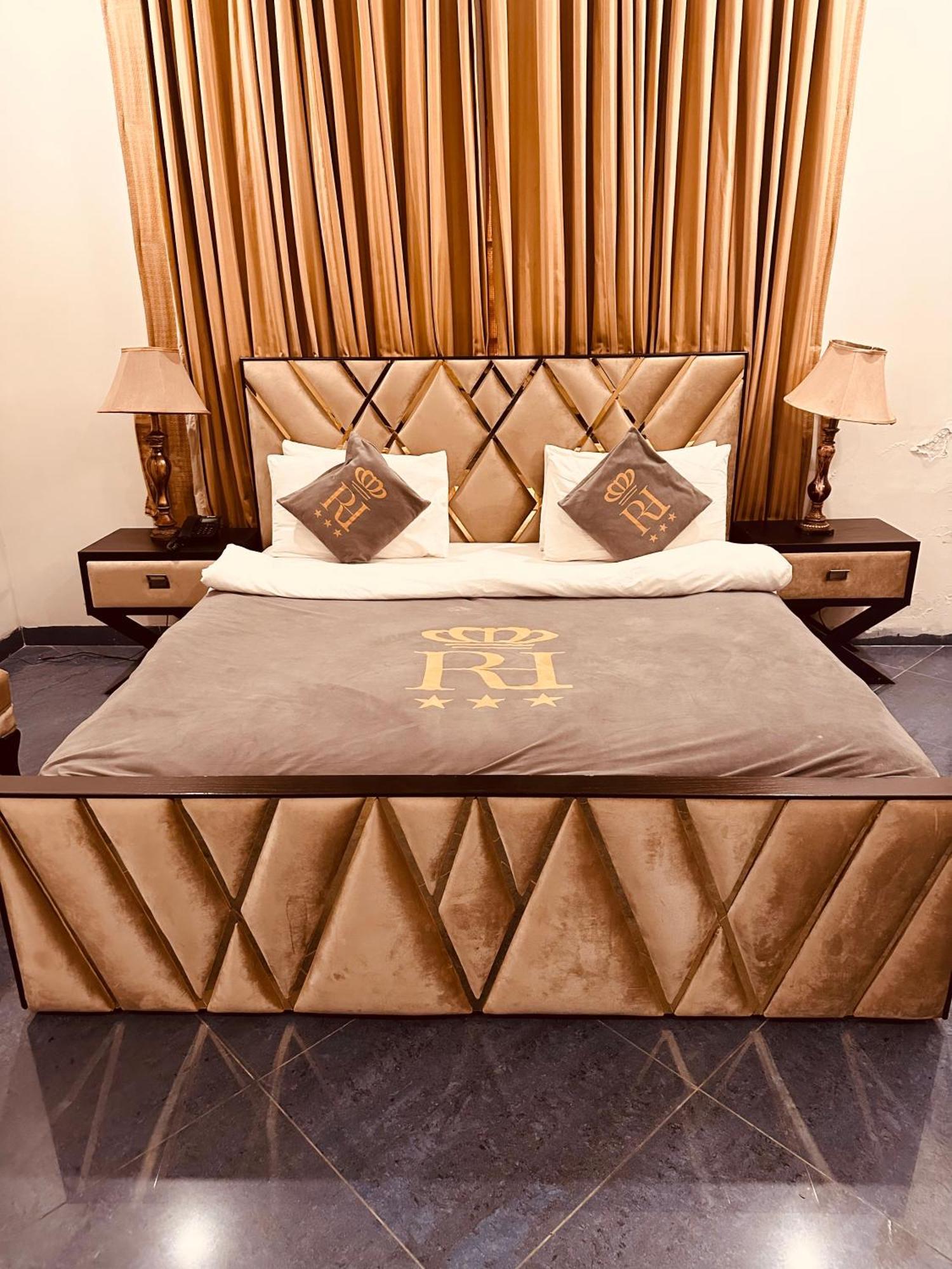 Reina Boutique Hotel - G9 Islamabad Buitenkant foto