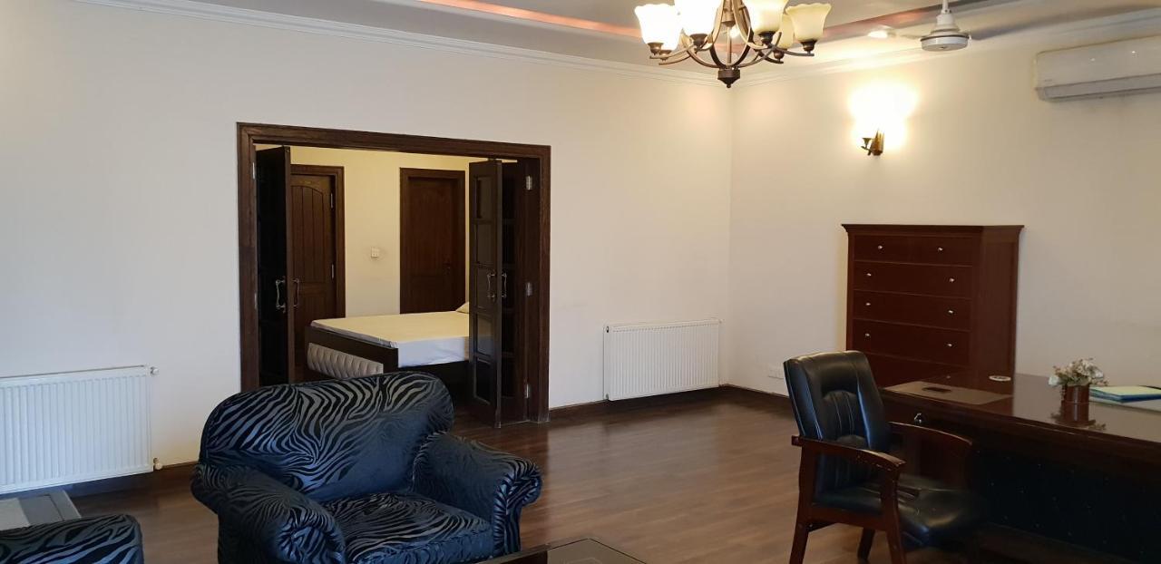 Reina Boutique Hotel - G9 Islamabad Buitenkant foto
