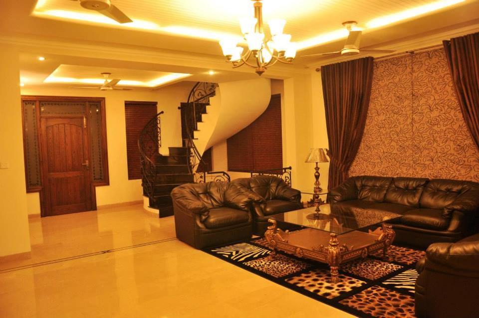 Reina Boutique Hotel - G9 Islamabad Buitenkant foto