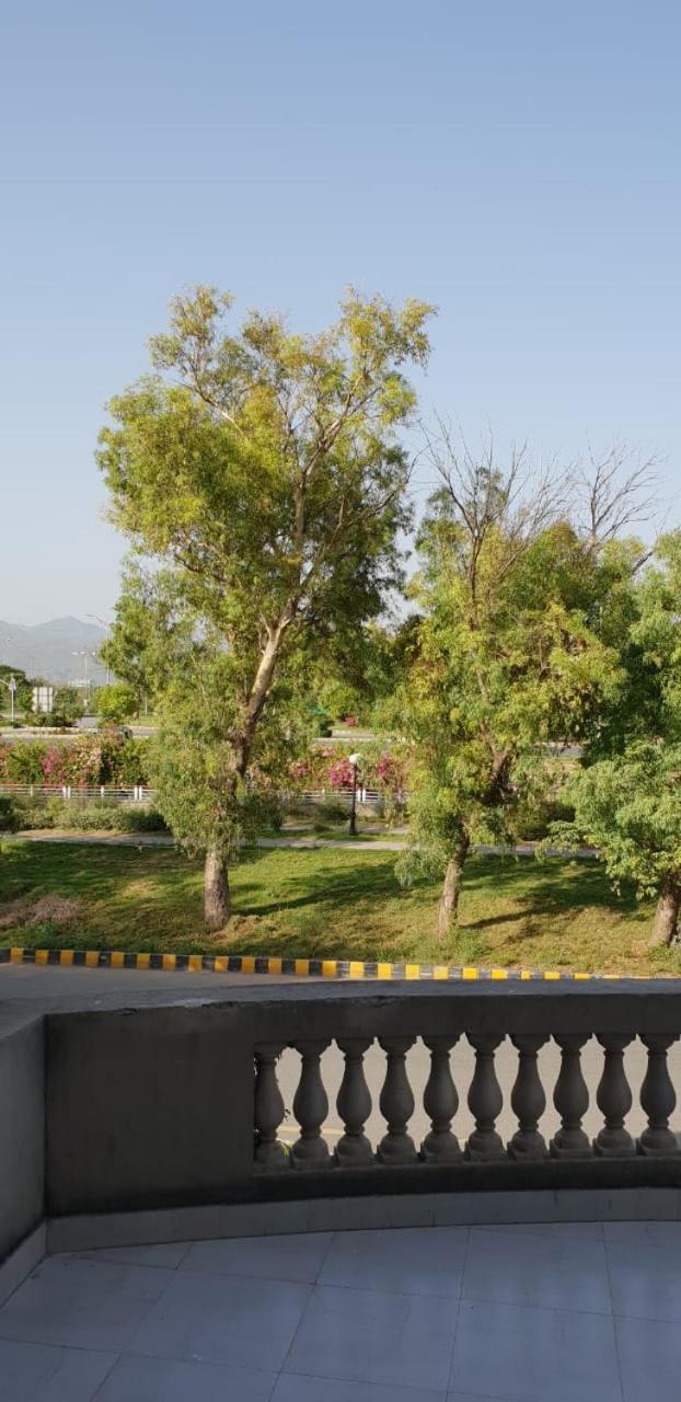 Reina Boutique Hotel - G9 Islamabad Buitenkant foto