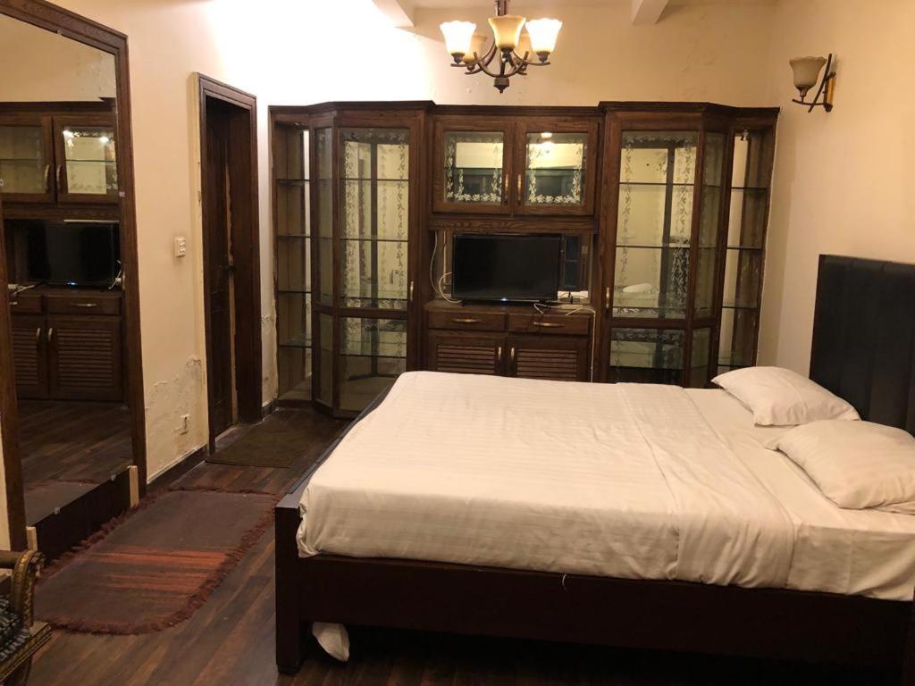 Reina Boutique Hotel - G9 Islamabad Buitenkant foto